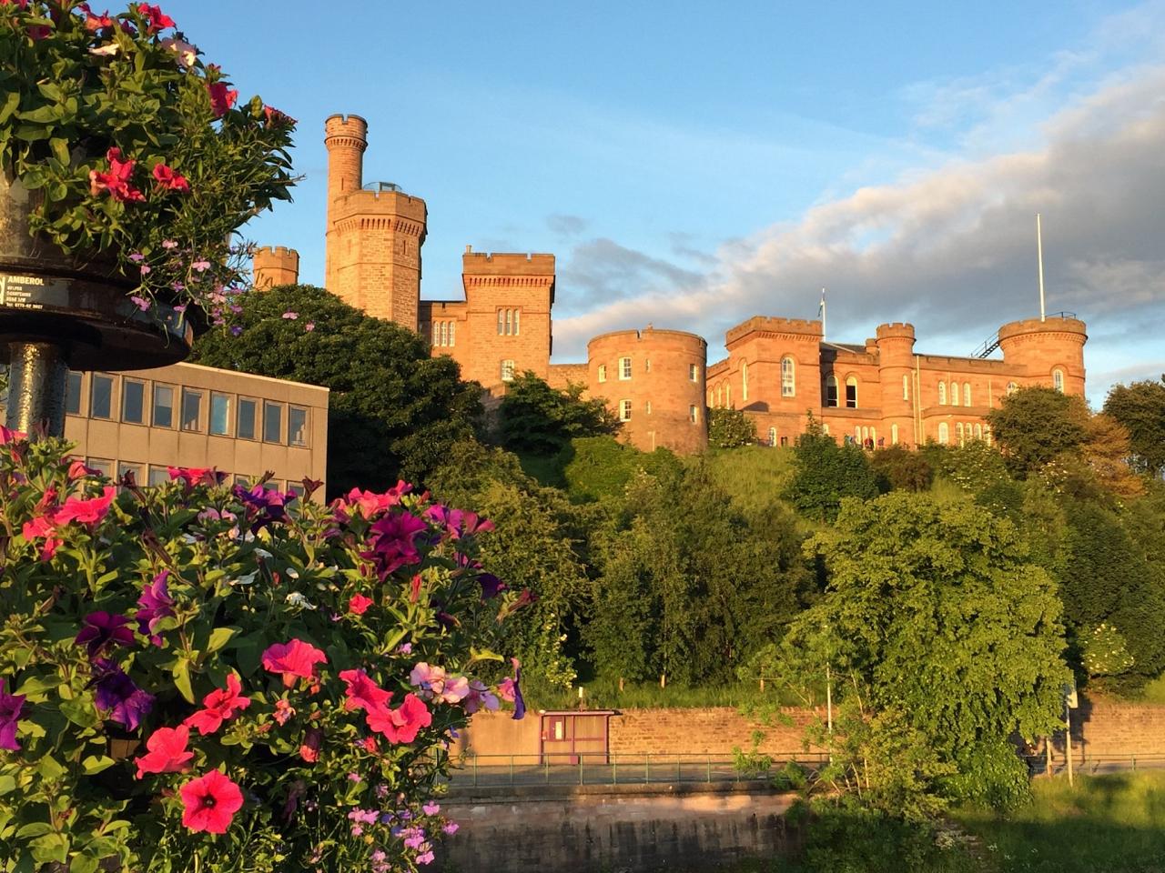 Inverness Castle, Scotland, Scottish Highlands, Scottish Islands, Scotland Birding Tour, Scotland Nature Tour, Naturalist Journeys