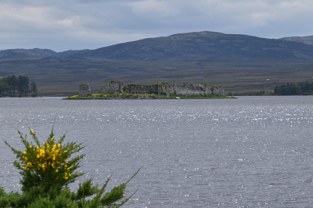 Scottish Ruins, Scotland, Scottish Highlands, Scottish Islands, Scotland Birding Tour, Scotland Nature Tour, Naturalist Journeys