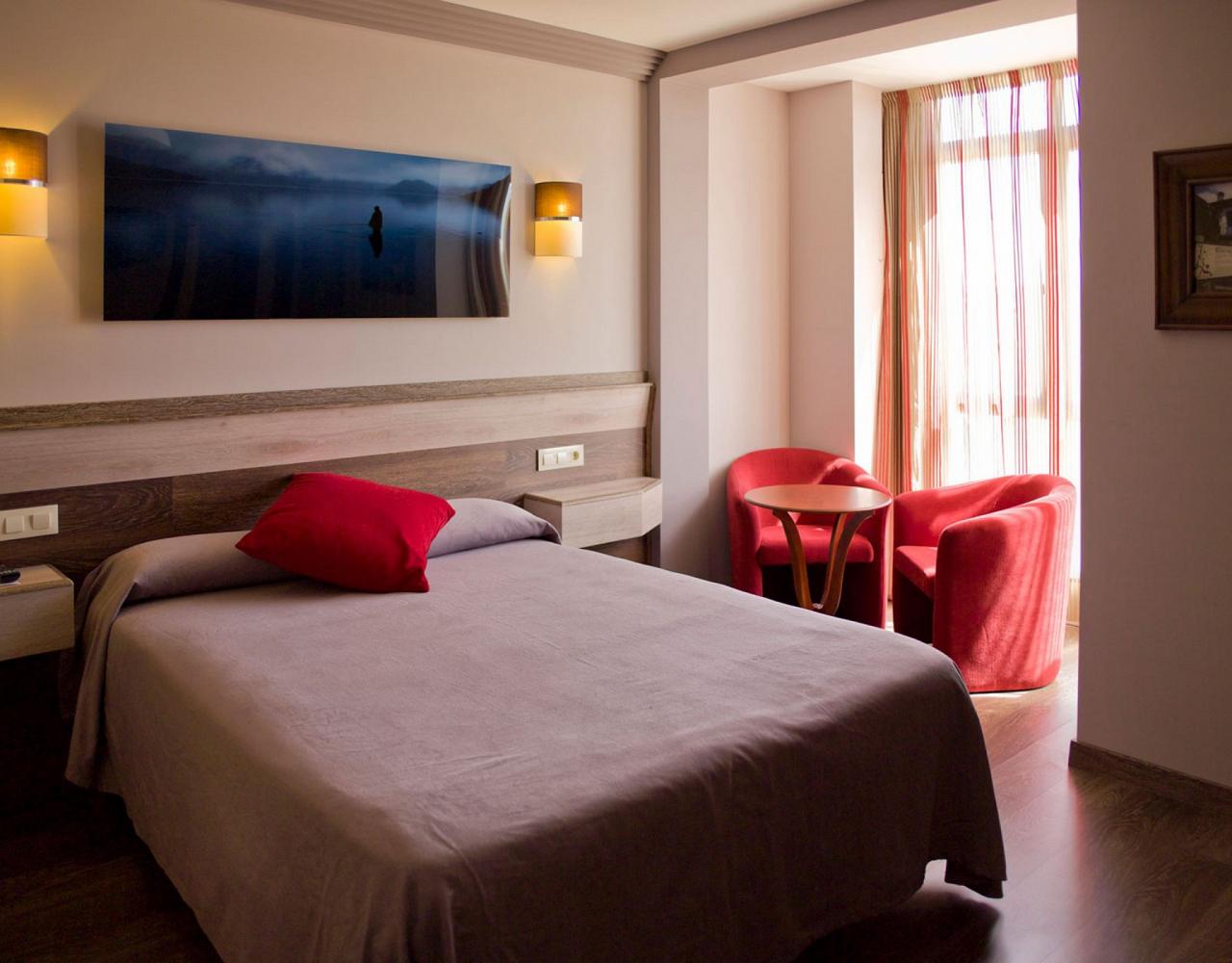 Birding Spain, Bird Watching Spain, European Birds, Naturalist Journeys, Wildlife Tour, Wildlife Photography, Ecotourism, Specialty Birds, Endemic Birds, Birding Hotspot