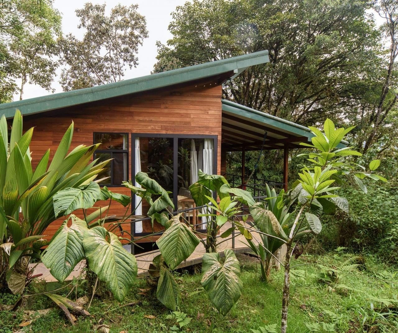 San Isidro Lodge, Ecuador, Ecuador Birding Tour, Ecuador Nature Tour, Ecuador Hummingbird Tour, Quito, Naturalist Journeys